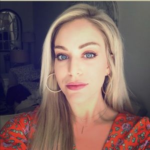 Meet your Posher, Mallory